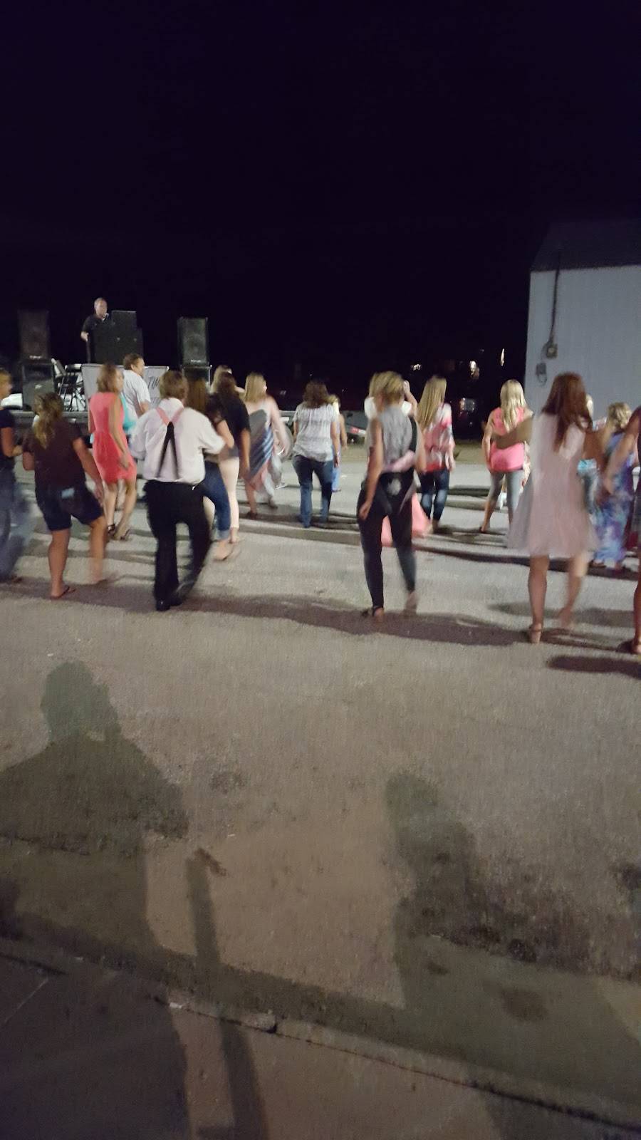 Whitetails Bar & Grill | restaurant | 101 Main St N, Marble Rock, IA 50653, USA | 6413979900 OR +1 641-397-9900