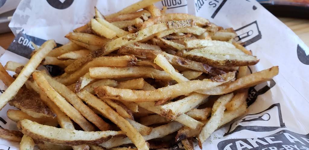 Smoke the Burger Joint | restaurant | 4472 Belden Village St NW, Canton, OH 44718, USA | 3304997665 OR +1 330-499-7665