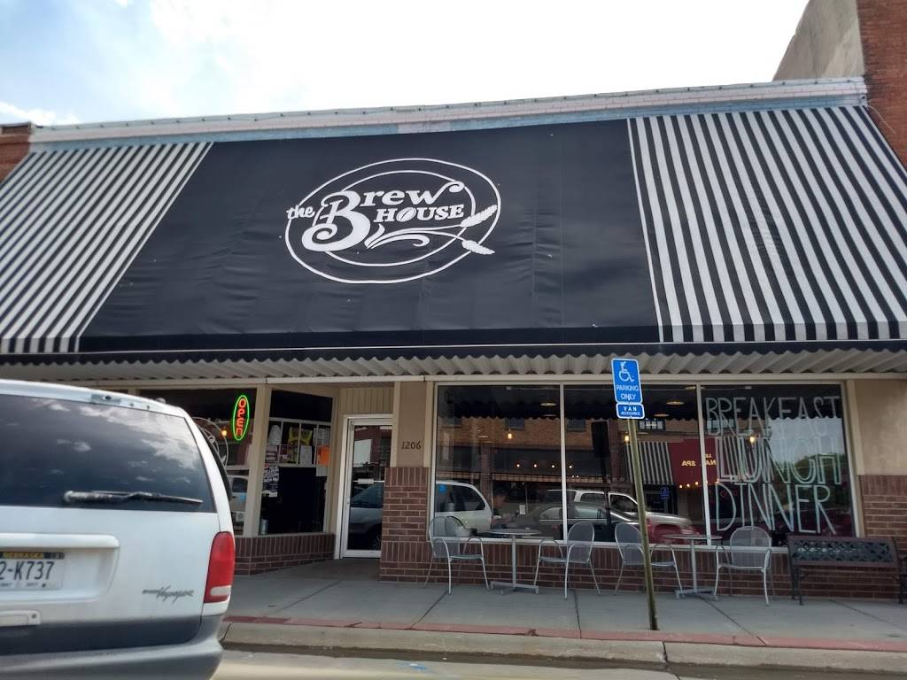 The Brew House | restaurant | 1206 Main Ave, Crete, NE 68333, USA | 4024187070 OR +1 402-418-7070