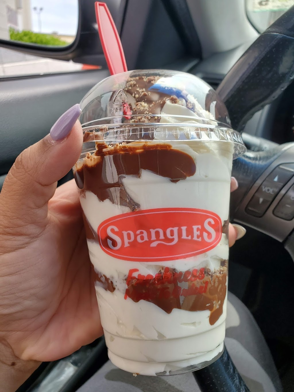 Spangles | restaurant | 850 N Broadway, Wichita, KS 67214, USA | 3162635520 OR +1 316-263-5520