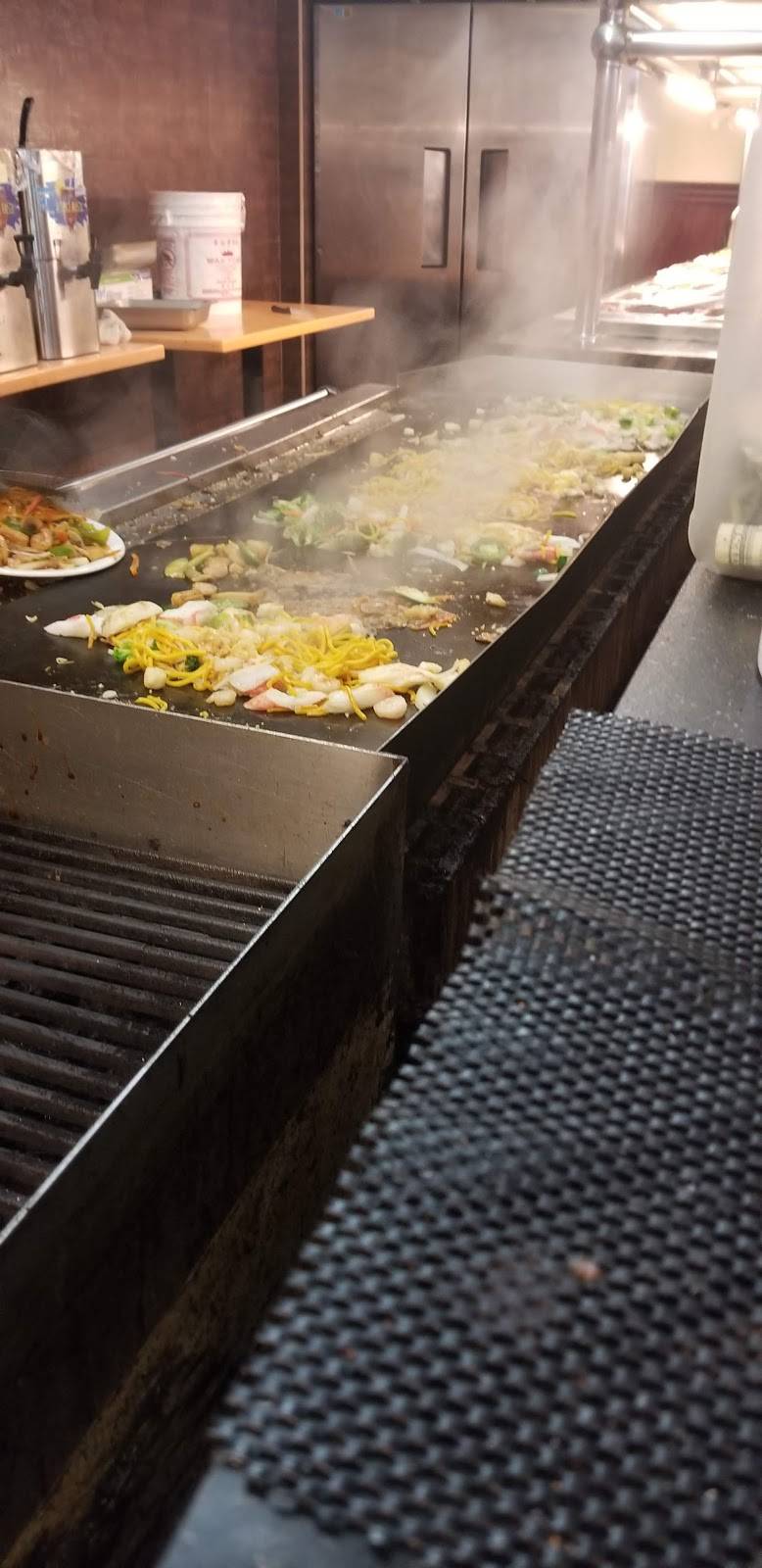 Two Volcano Seafood Boil Buffet | restaurant | 4817 W 77th St, Burbank, IL 60459, USA | 7086361680 OR +1 708-636-1680