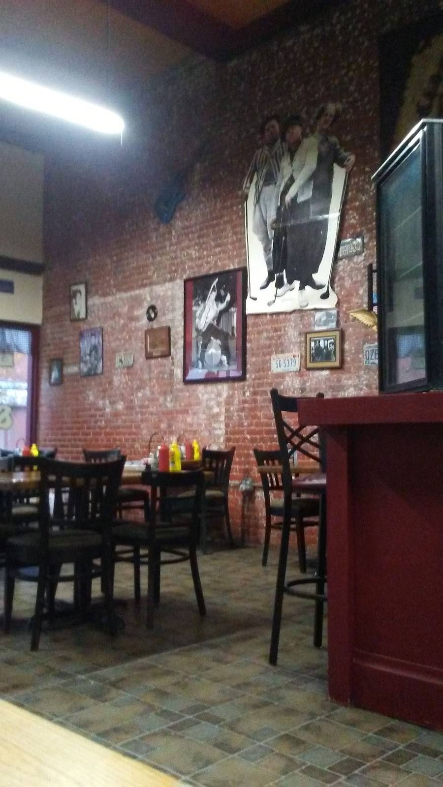 Breakfast & Burgers | restaurant | 286 Main St, Independence, OR 97351, USA | 5038389907 OR +1 503-838-9907