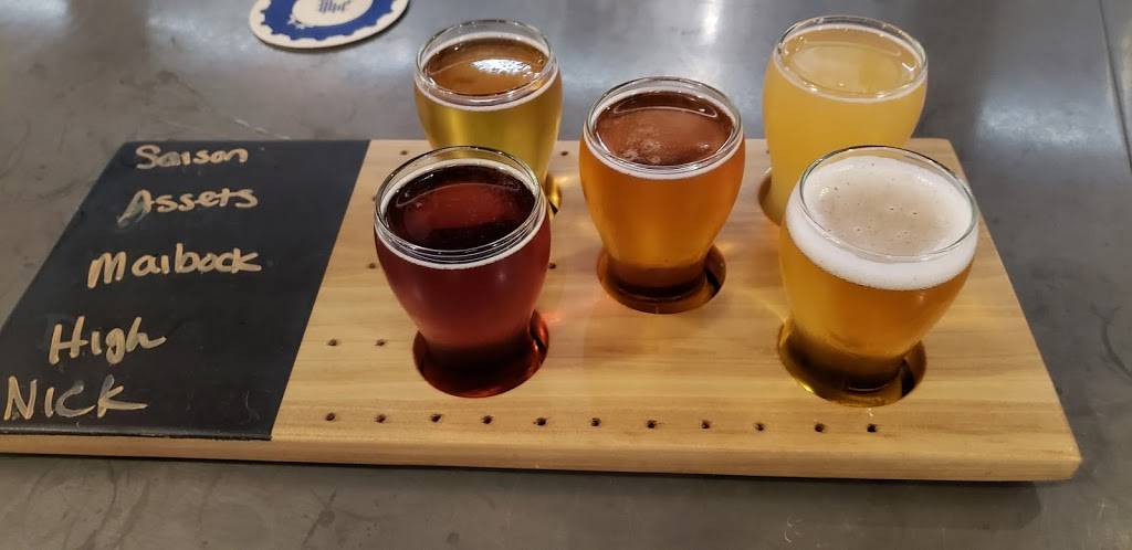 Stitch House Brewery | restaurant | 829 N Market St, Wilmington, DE 19801, USA | 3022504280 OR +1 302-250-4280