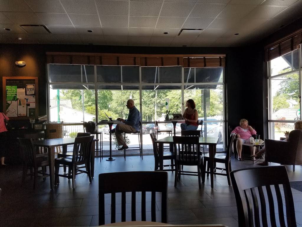 Starbucks | cafe | 1250 W Main St, Waterbury, CT 06708, USA | 8608668937 OR +1 860-866-8937
