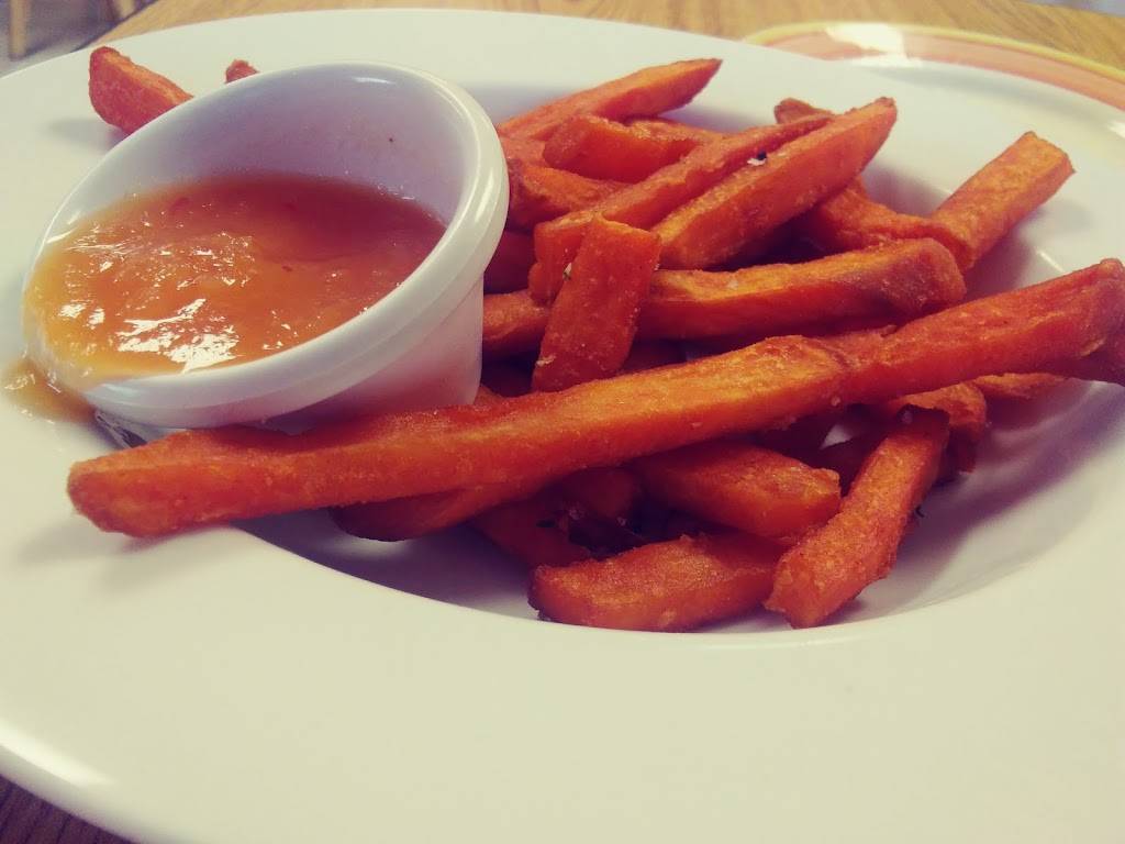 Evelyns Restaurant | restaurant | 250 Reservation Rd suite b, Marina, CA 93933, USA | 8316417514 OR +1 831-641-7514