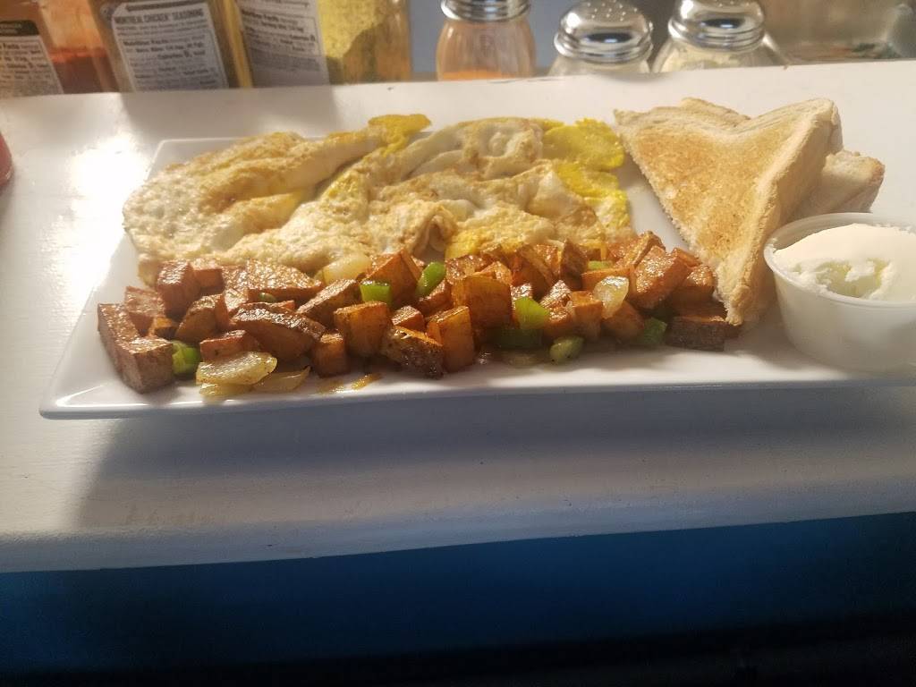 The Roxx | restaurant | 412 suite A, Newtown Rd, Virginia Beach, VA 23462, USA | 7579043456 OR +1 757-904-3456