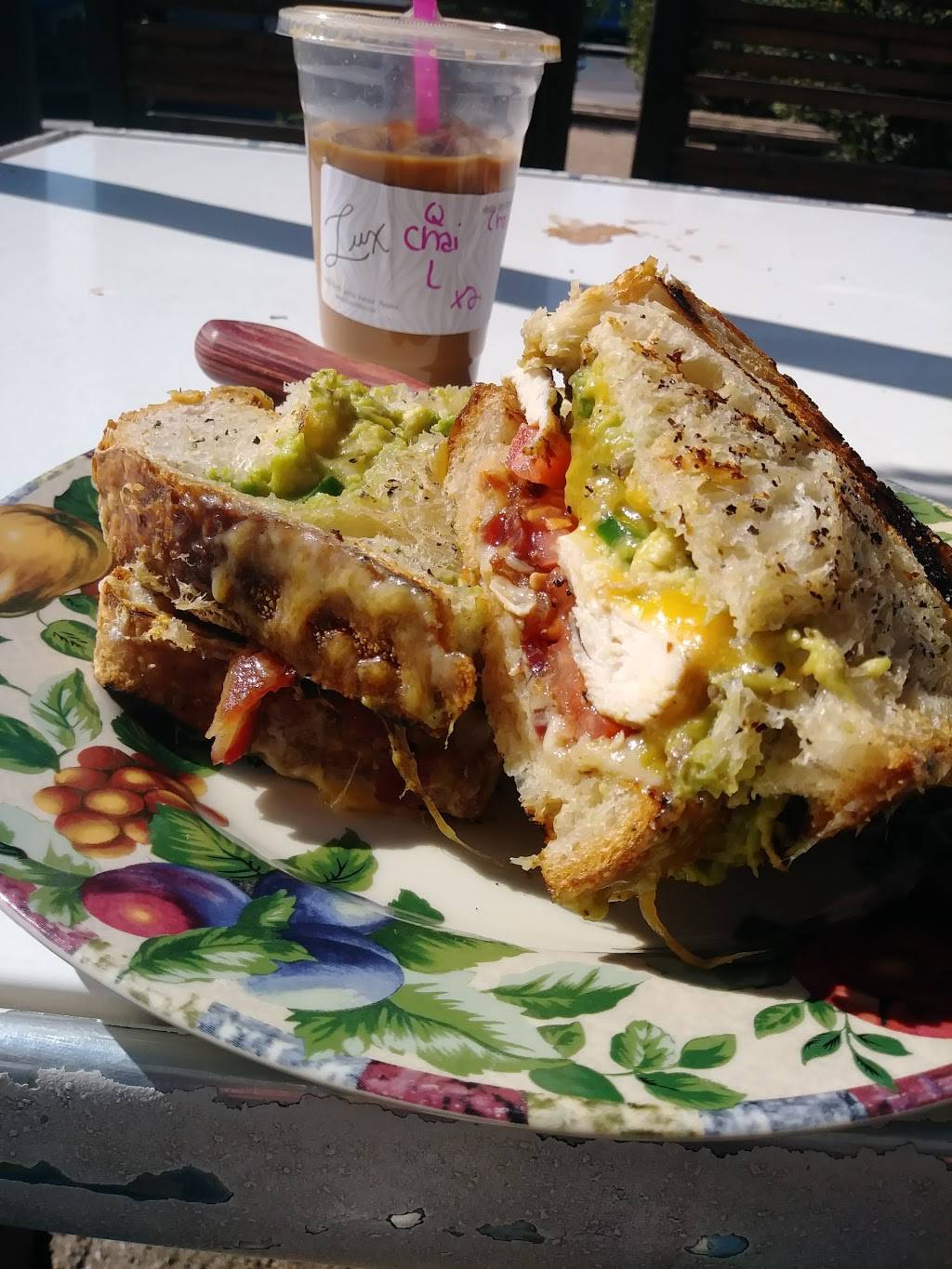 Lux Central | cafe | 4402 N Central Ave, Phoenix, AZ 85012, USA | 6023271396 OR +1 602-327-1396