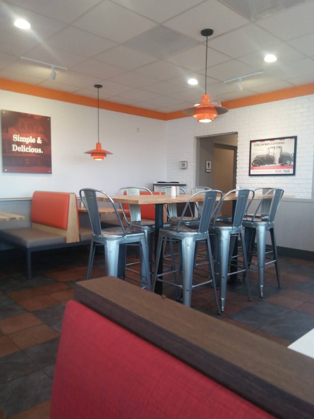 A&W Restaurant | restaurant | 2804 W 10th St, Greeley, CO 80634, USA | 9703563771 OR +1 970-356-3771