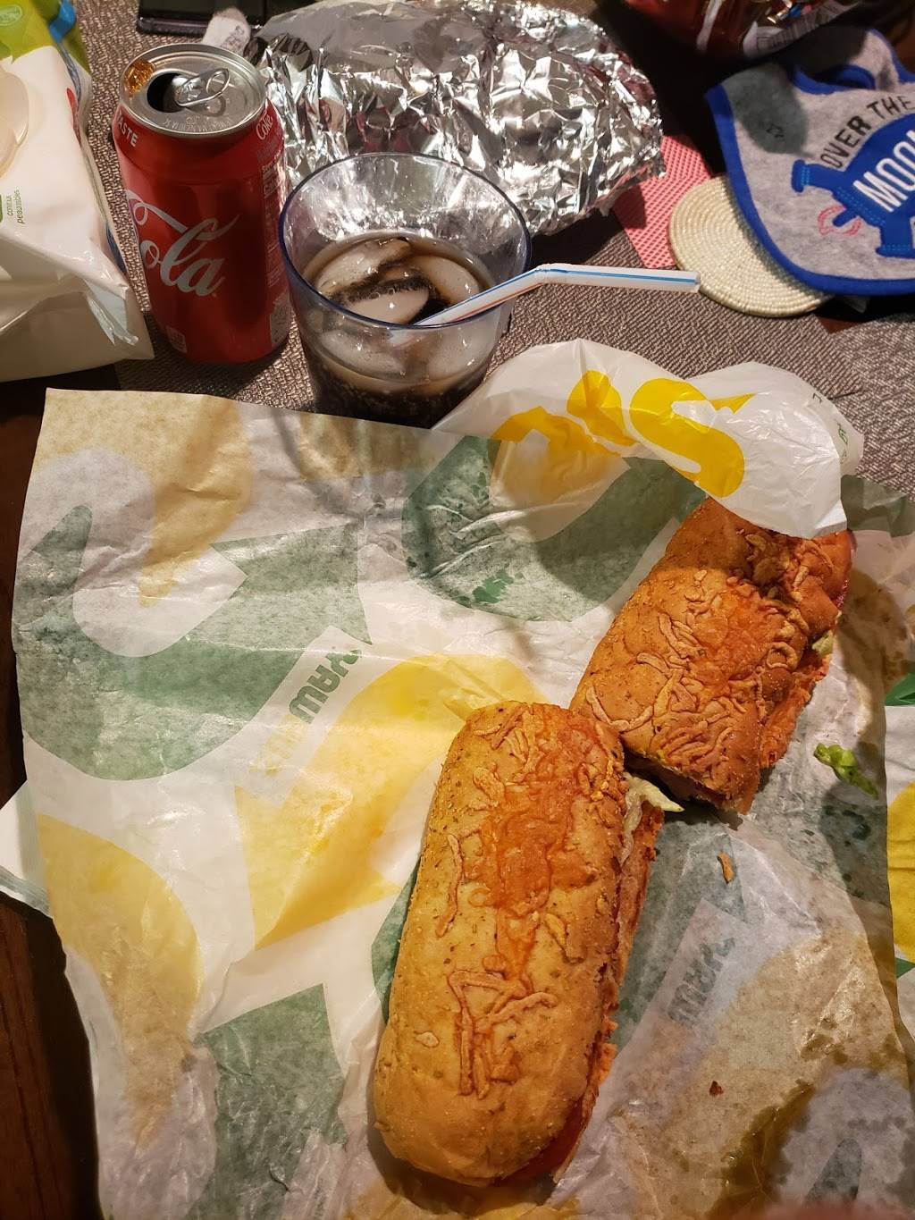 Subway Restaurants | restaurant | 422 Auto Center Dr, Claremont, CA 91711, USA | 9096215678 OR +1 909-621-5678