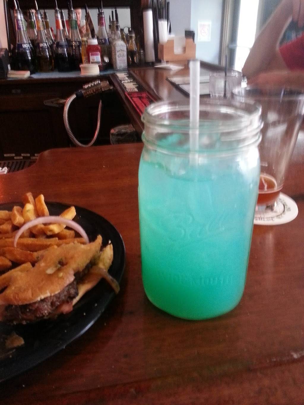 Main Street PourHouse | restaurant | 214 Main St, Woodstock, IL 60098, USA | 8155277210 OR +1 815-527-7210