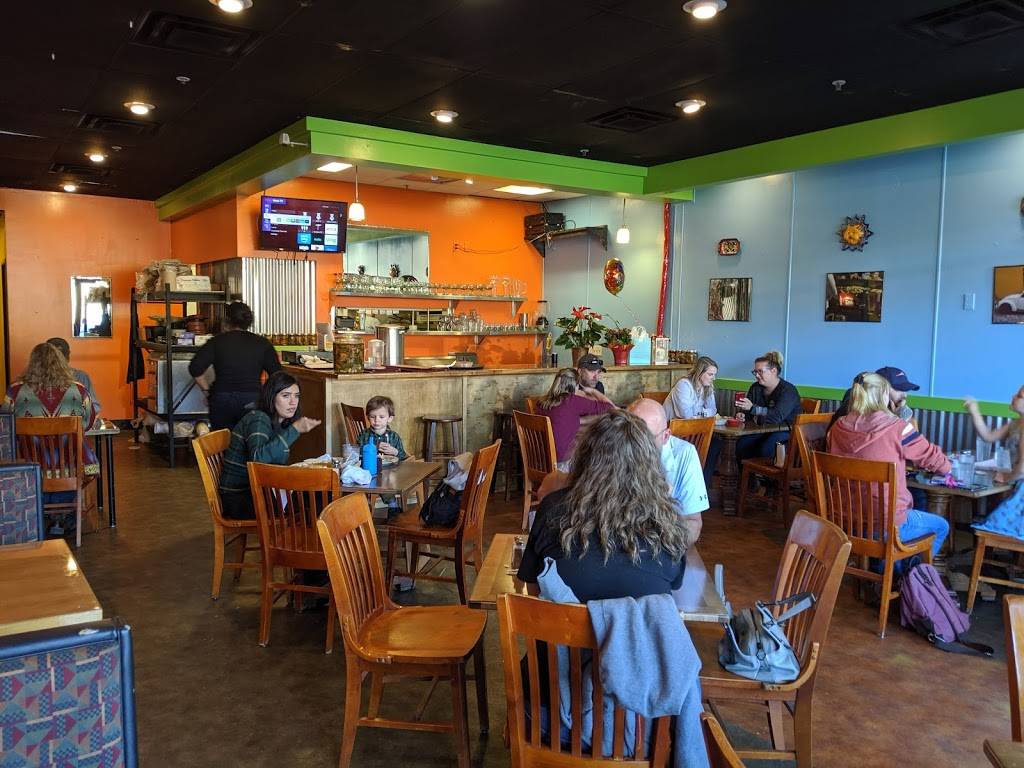 Serranos Mexican Bar & Grill | restaurant | 1079 East, US-24, Woodland Park, CO 80863, USA | 7196877150 OR +1 719-687-7150