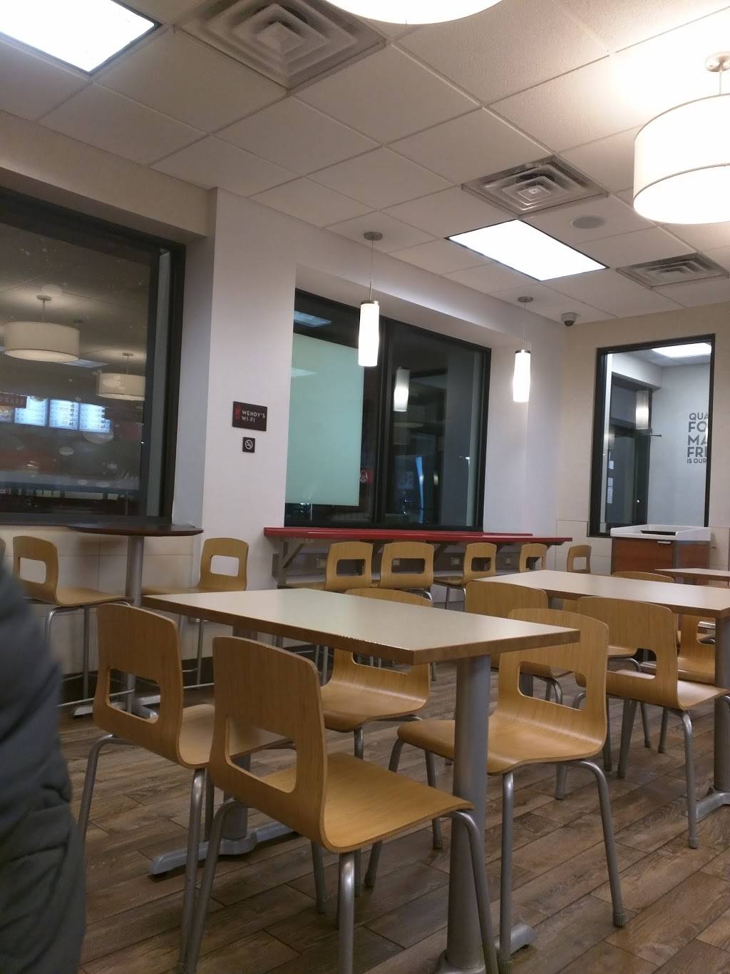 Wendys | restaurant | 7220 W 79th St, Bridgeview, IL 60455, USA | 7085630686 OR +1 708-563-0686