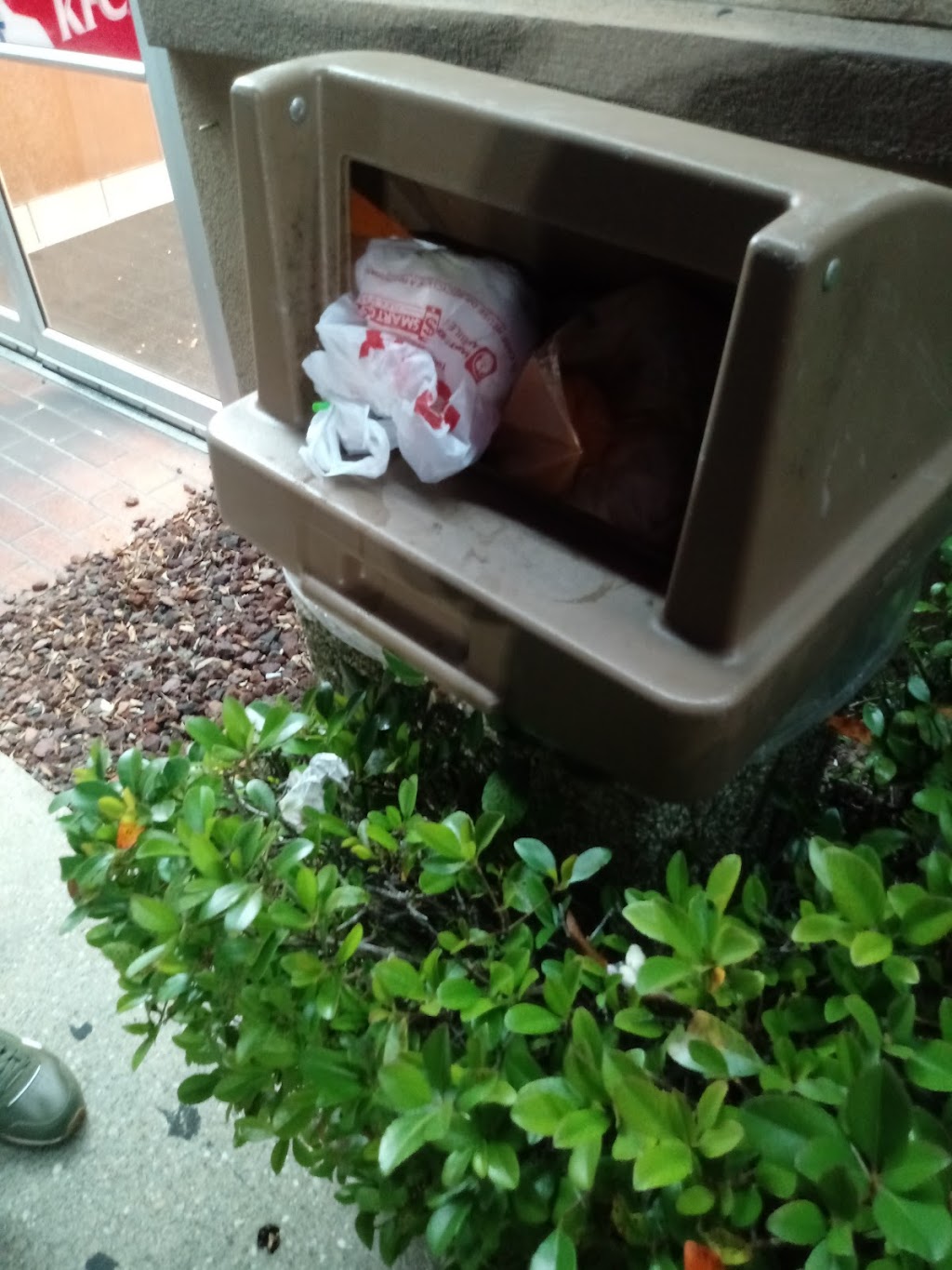 KFC | restaurant | 8688 Navarre Pkwy, Navarre, FL 32566, USA | 8509369600 OR +1 850-936-9600