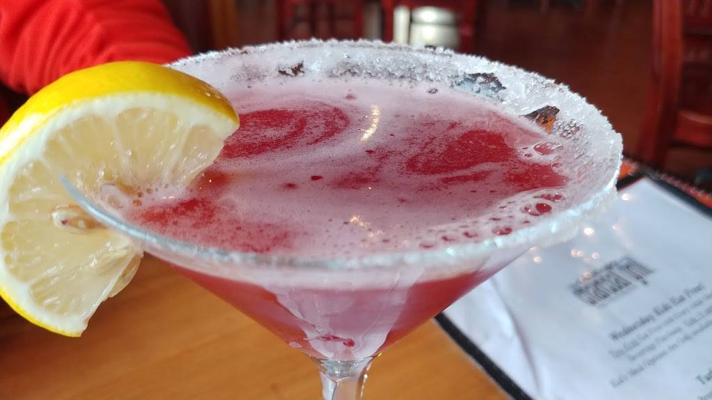 Charcoal Grill | restaurant | 1200 Port Washington Rd, Grafton, WI 53024, USA | 2623751700 OR +1 262-375-1700