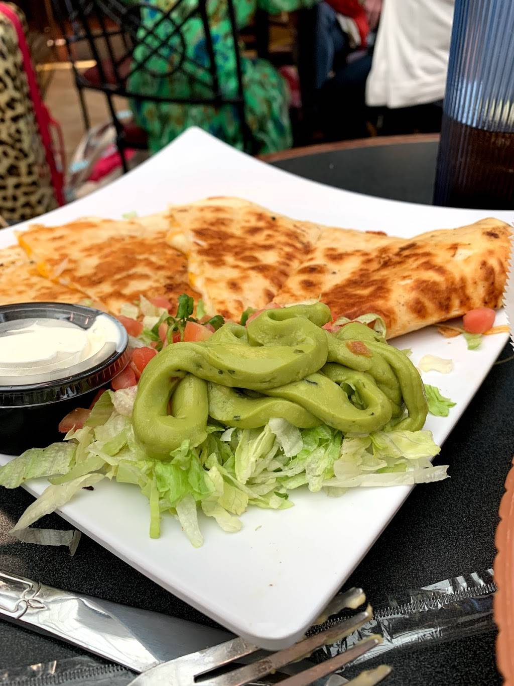 Sam Sneads Tavern | restaurant | Palm Beach International Airport Bldg. 1000, Suite 124, West Palm Beach, FL 33415, USA | 5616830834 OR +1 561-683-0834