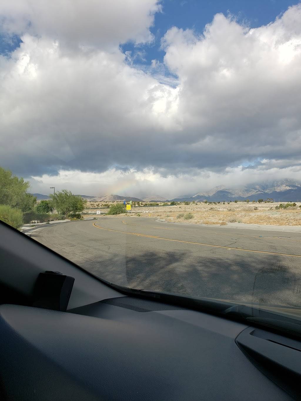 Starbucks | cafe | 74836 Technology Dr #100, Palm Desert, CA 92211, USA | 7603413075 OR +1 760-341-3075