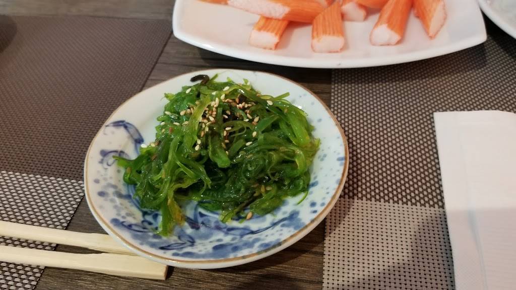 Sushi Garden | restaurant | 17915 Leslie St, Newmarket, ON L3Y 3E3, Canada | 9058300093 OR +1 905-830-0093