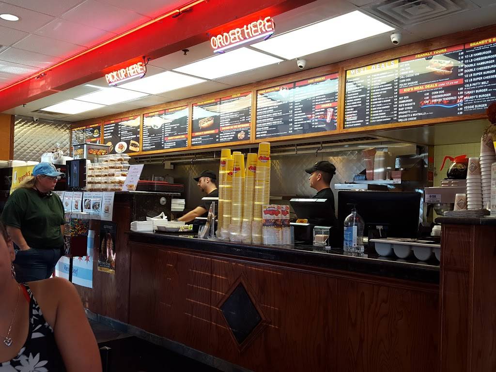 Brandys Gyros | restaurant | 5777 N Milwaukee Ave, Chicago, IL 60646, USA | 7739304340 OR +1 773-930-4340