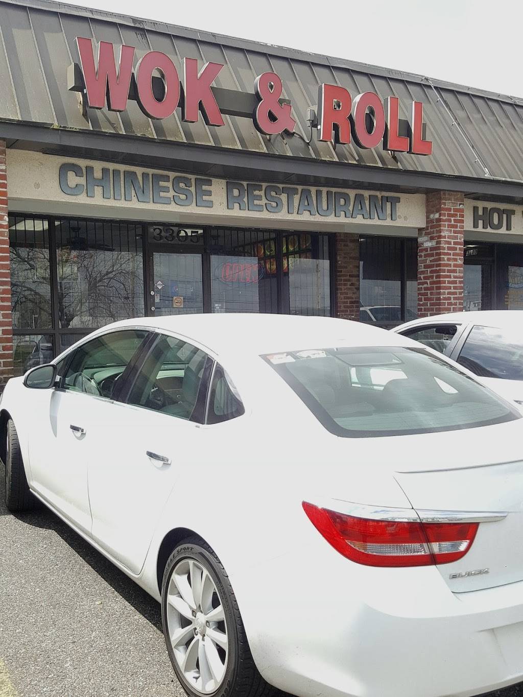 Wok & Roll | restaurant | 3305 Winchester Rd, Memphis, TN 38118, USA | 9013656866 OR +1 901-365-6866