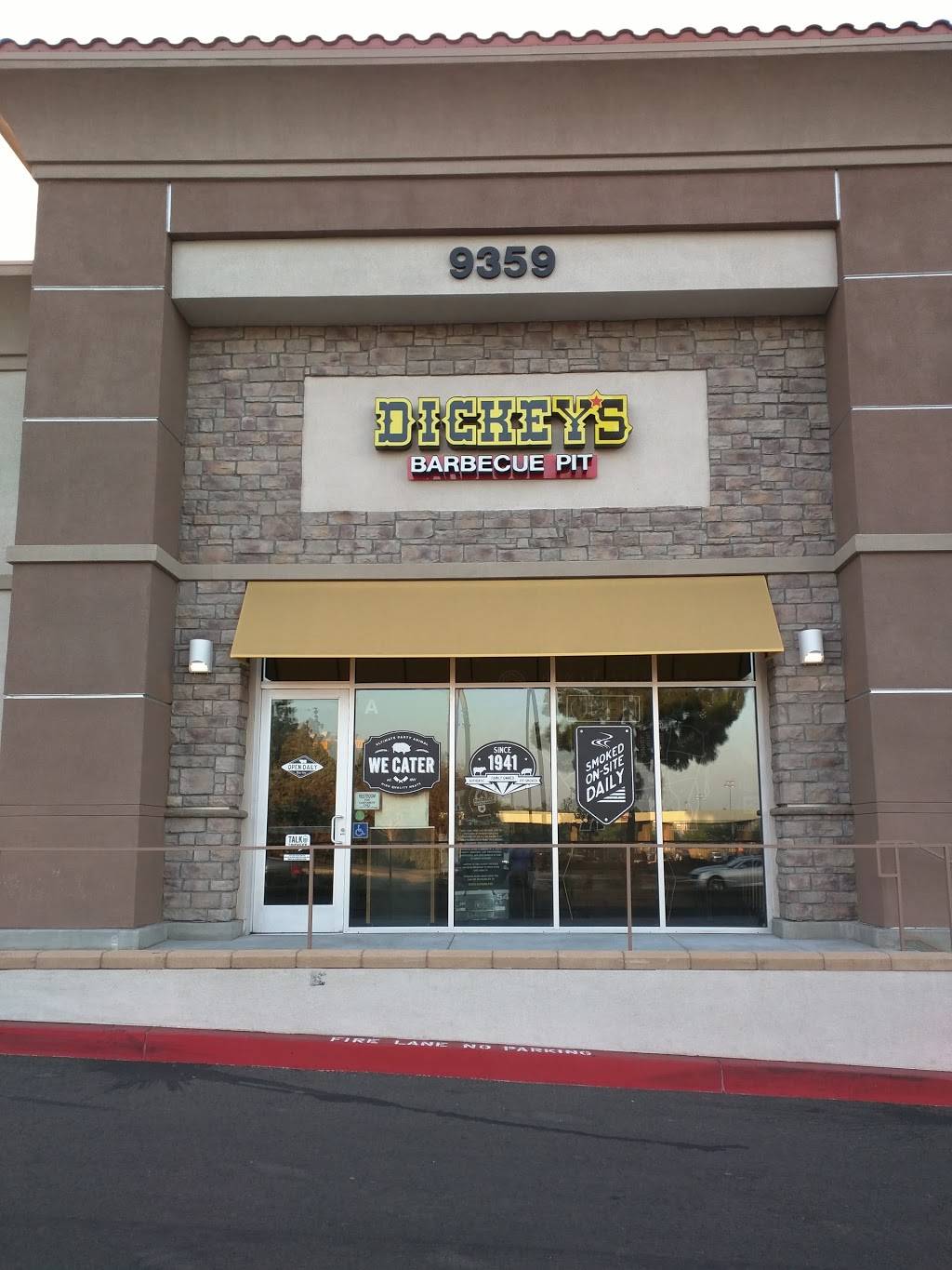 Dickeys Barbecue Pit | restaurant | 9359 Central Ave suite a, Montclair, CA 91763, USA | 9099917070 OR +1 909-991-7070