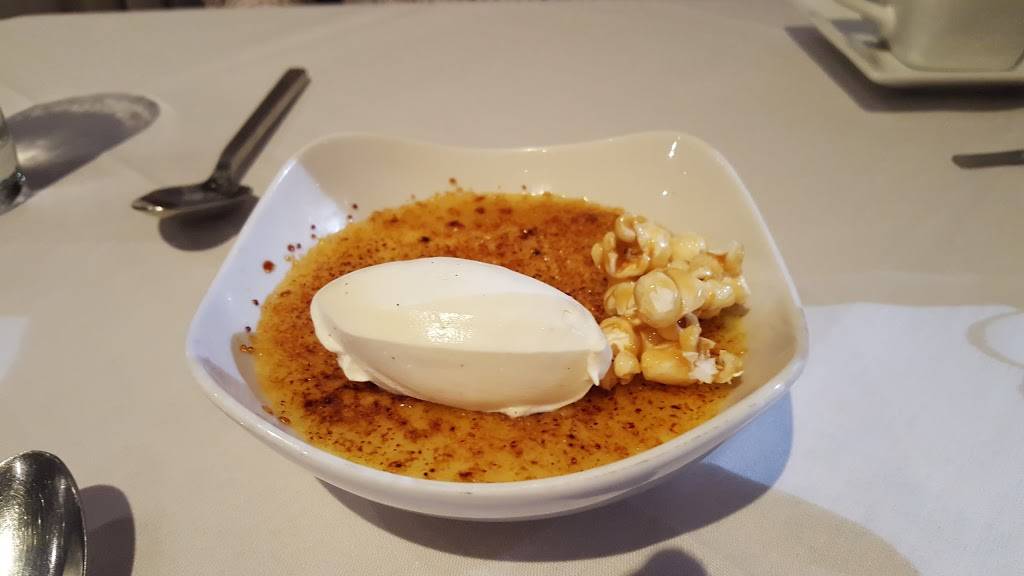 Vestige | restaurant | 715 Washington Ave, Ocean Springs, MS 39564, USA | 2288189699 OR +1 228-818-9699