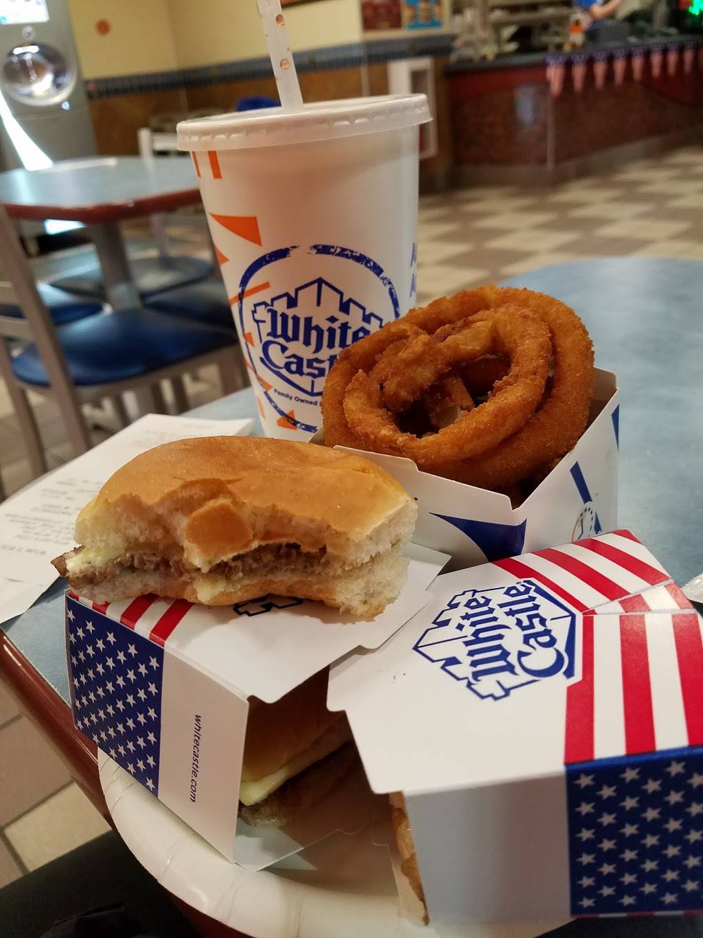White Castle | restaurant | 15801 Harlem Ave, Orland Park, IL 60462, USA | 7085323846 OR +1 708-532-3846