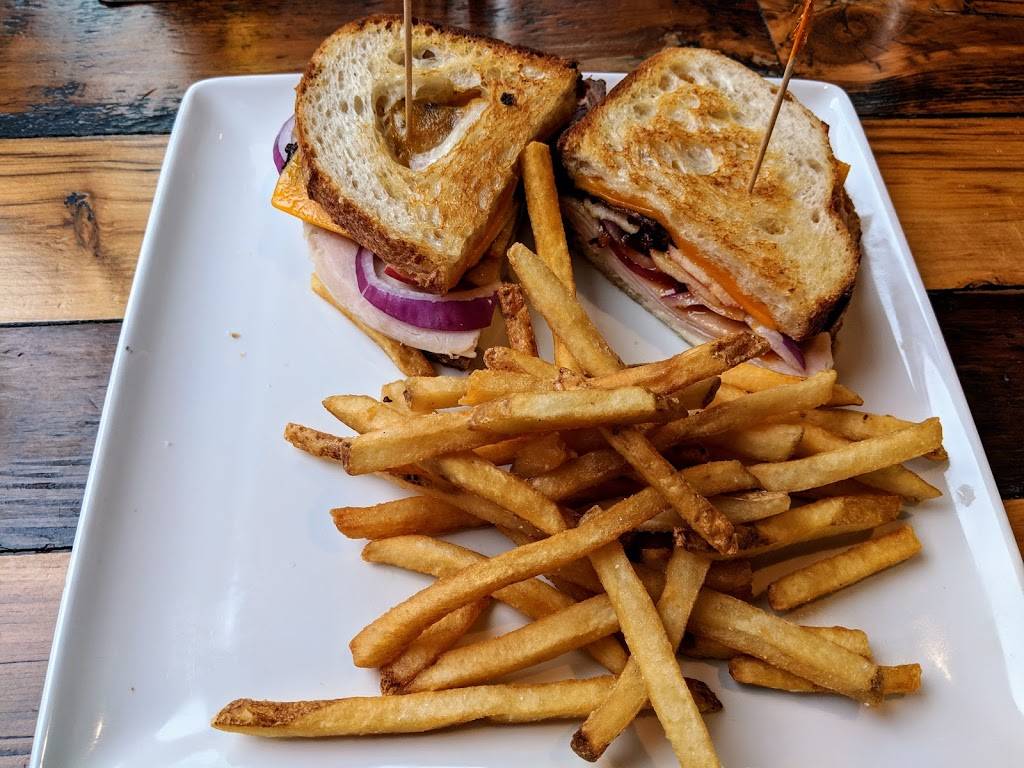 Café Hollander - Mequon | cafe | 5900 W Mequon Rd, Mequon, WI 53092, USA | 2622360107 OR +1 262-236-0107