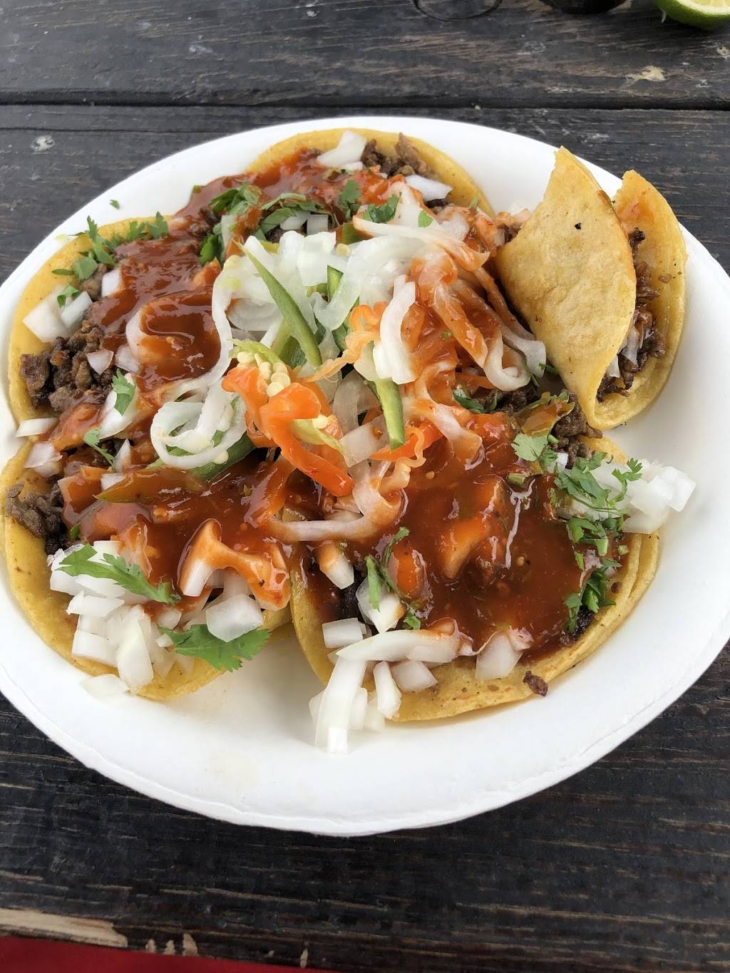 Tacos Jalisco | restaurant | 2546 S Union Ave, Bakersfield, CA 93307, USA | 6619790177 OR +1 661-979-0177