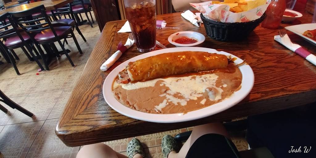 El Cazador | restaurant | 7799 Richmond Hwy, Appomattox, VA 24522, USA | 4343527093 OR +1 434-352-7093