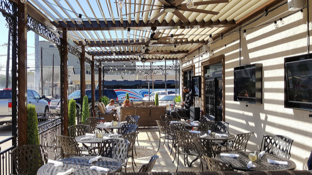 Phil & Dereks Restaurant | restaurant | 1701 Webster St, Houston, TX 77003, USA | 2815013261 OR +1 281-501-3261