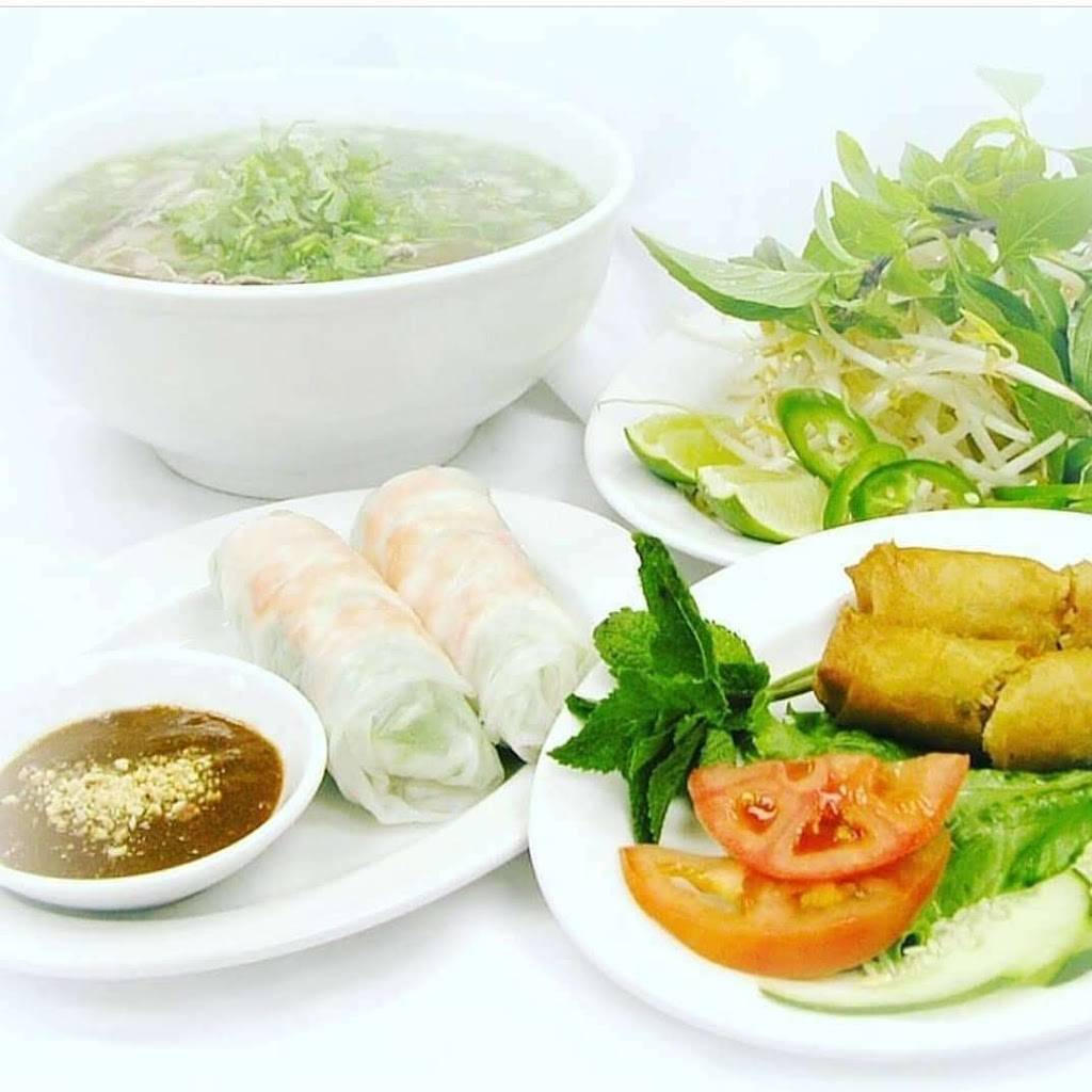 Pho DLite | restaurant | 21736 Great Mills Rd, Lexington Park, MD 20653, USA | 2402378043 OR +1 240-237-8043