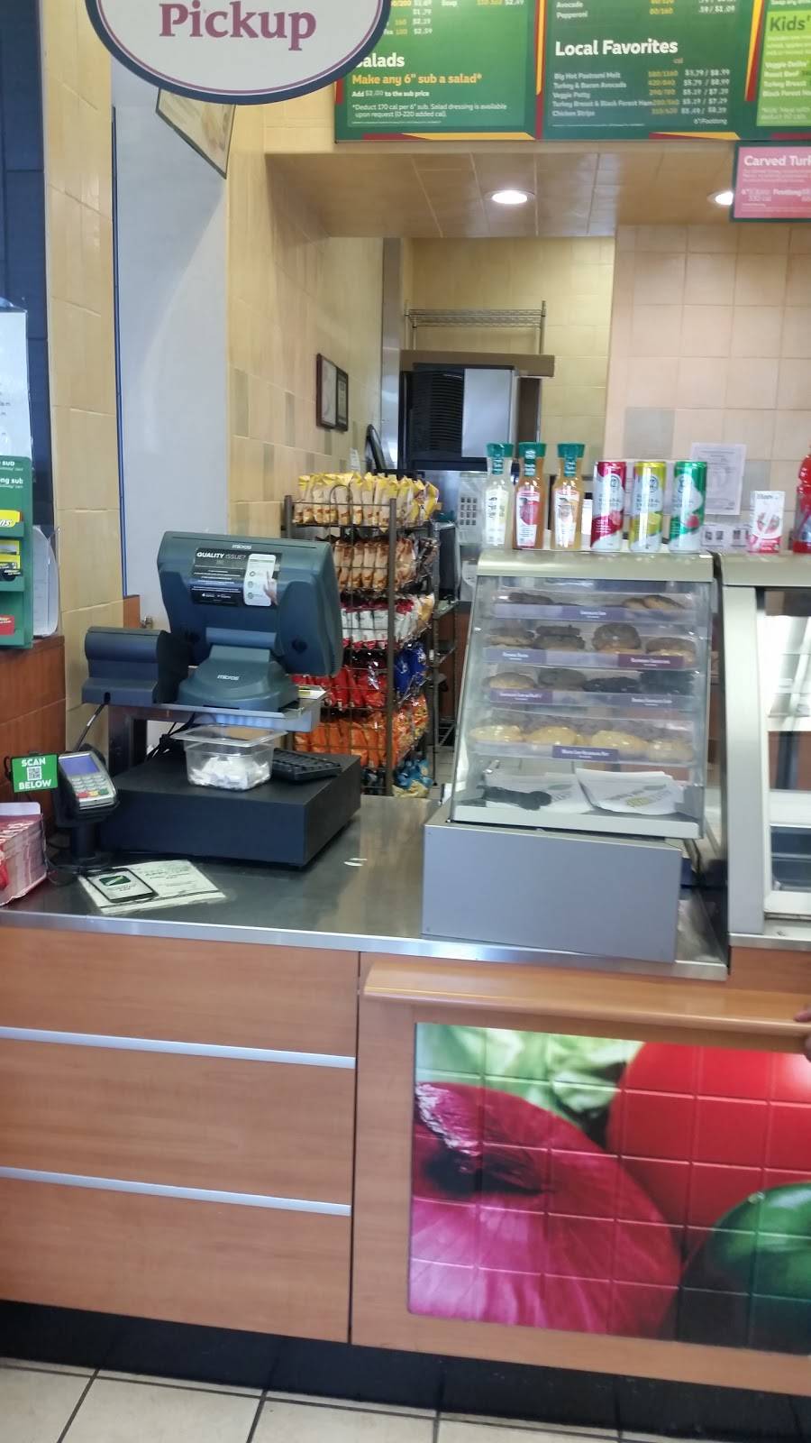 Subway Restaurants | restaurant | 2950 Auto Mall Pkwy, Fremont, CA 94539, USA | 5104389692 OR +1 510-438-9692