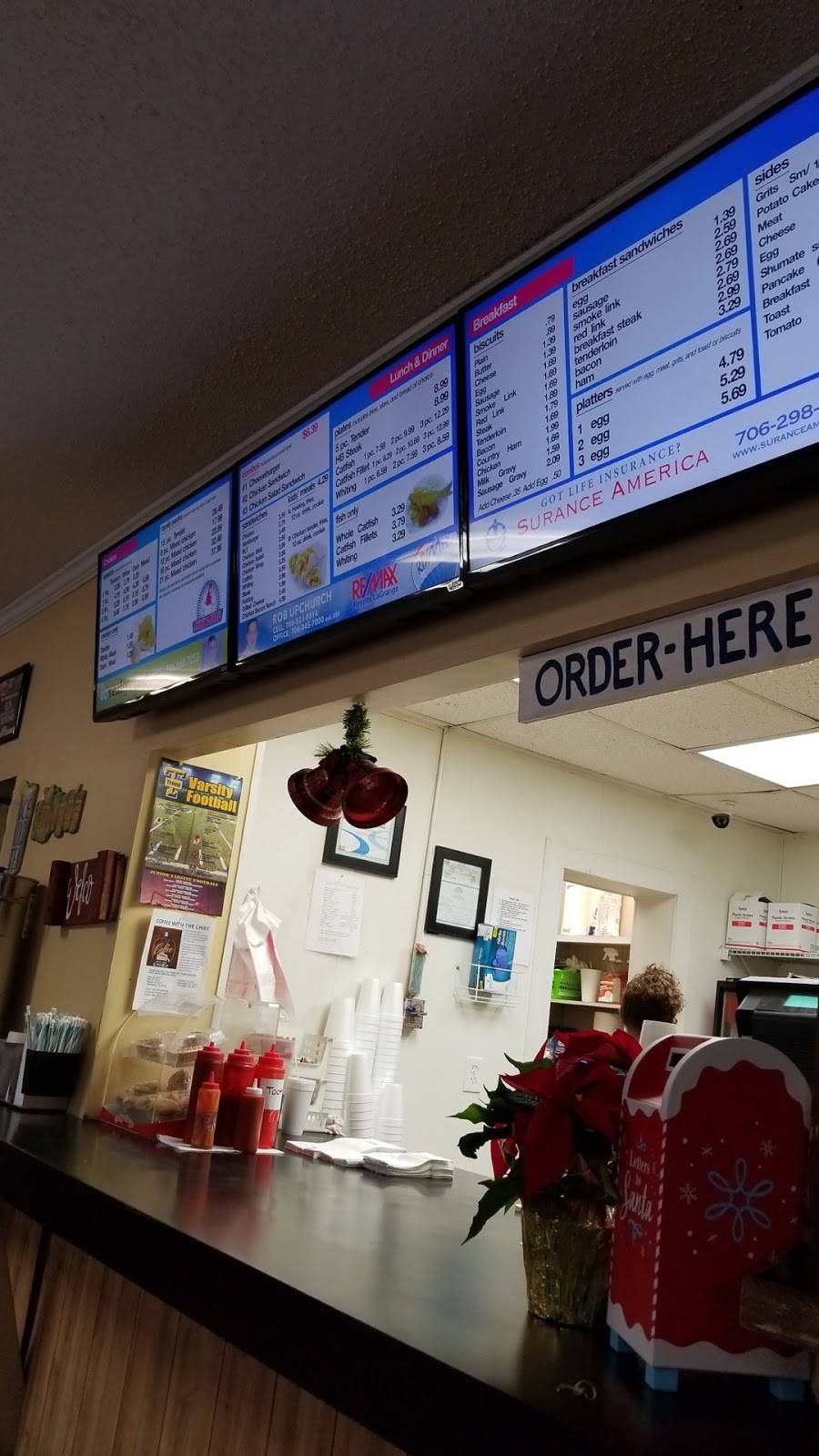 Chic Delite | restaurant | 201 E 8th St, West Point, GA 31833, USA | 7066434797 OR +1 706-643-4797