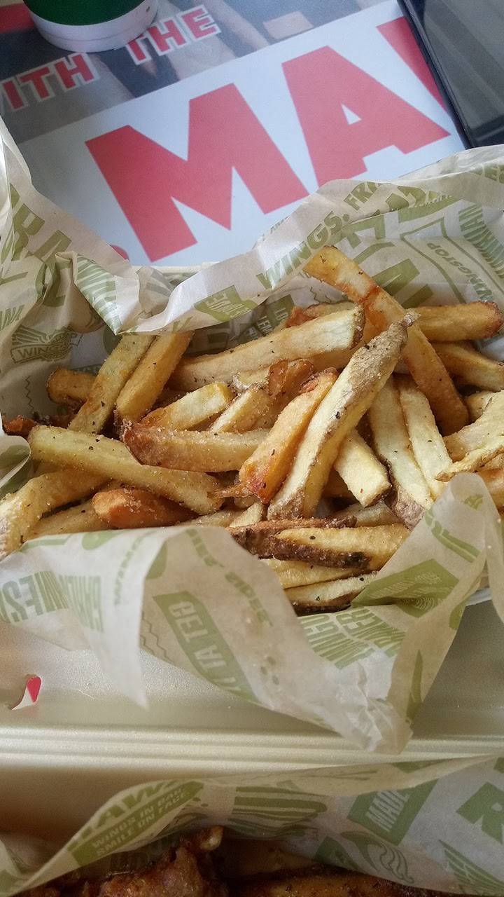 Wingstop | meal takeaway | 3686 E Main St, Whitehall, OH 43213, USA | 6142357700 OR +1 614-235-7700