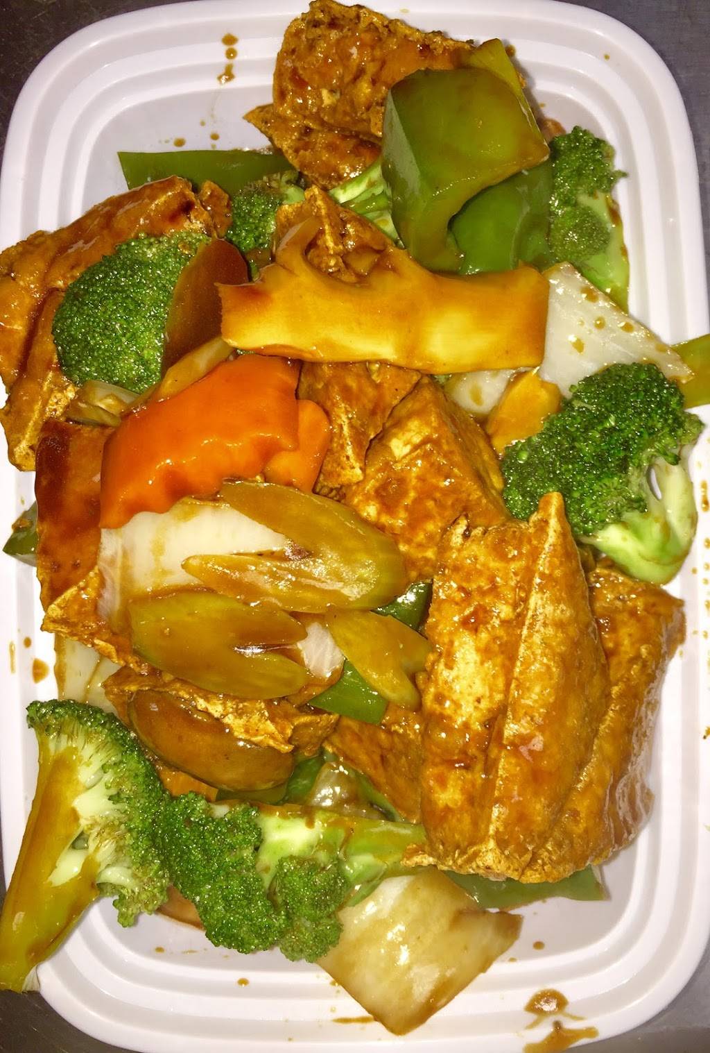 Lucky Star | restaurant | 1300 Federal St, Philadelphia, PA 19147, USA | 2155515066 OR +1 215-551-5066