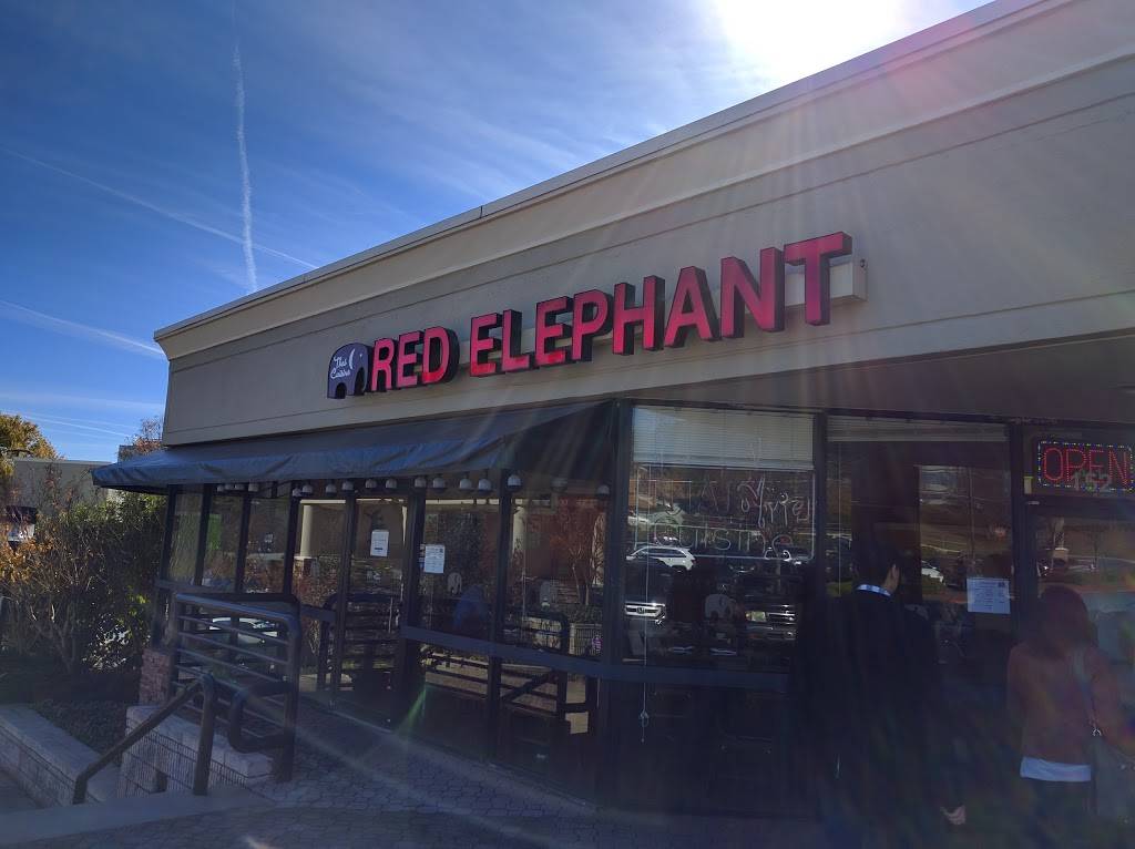 Red Elephant Thai Cuisine | restaurant | 3000 Windy Hill Rd SE Ste A1, Marietta, GA 30067, USA | 7709801890 OR +1 770-980-1890