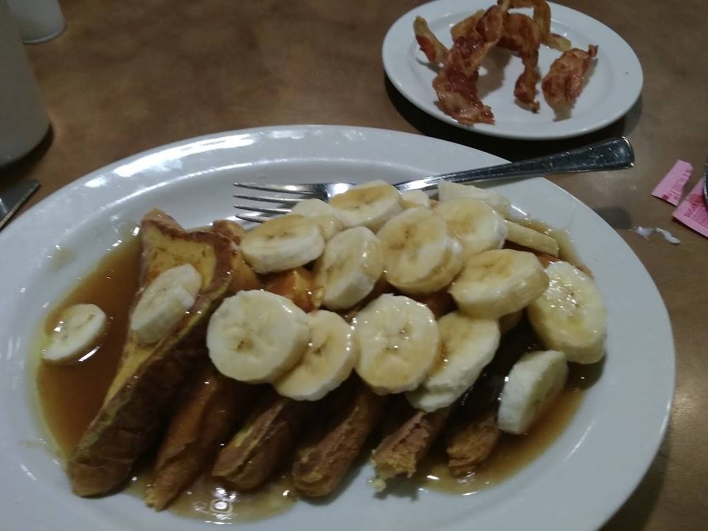 Eatn Park | restaurant | 500 Chippewa Town Center, Beaver Falls, PA 15010, USA | 7248477275 OR +1 724-847-7275