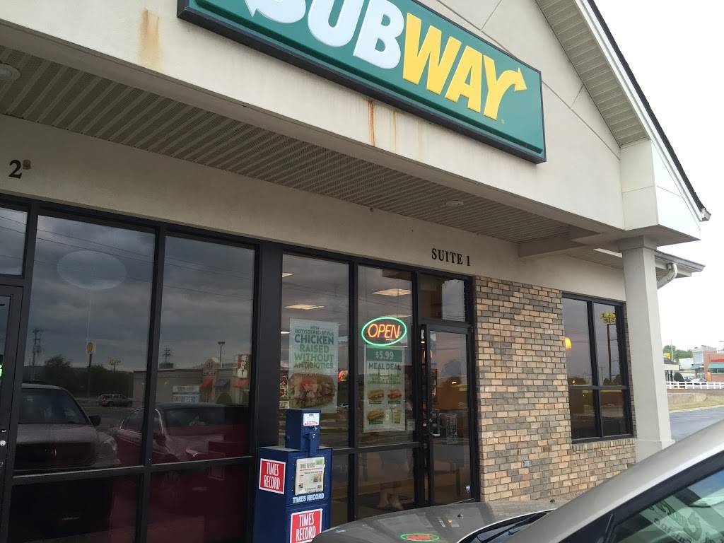 Subway | restaurant | 518 N Plaza Dr, Van Buren, AR 72956, USA | 4794746667 OR +1 479-474-6667