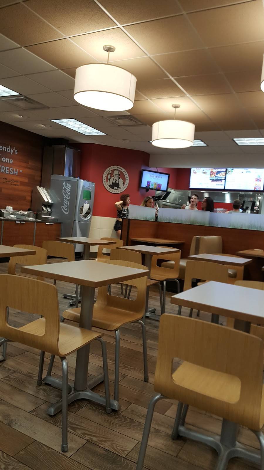 Wendys | restaurant | 7605 FL-54, New Port Richey, FL 34653, USA | 7273724792 OR +1 727-372-4792