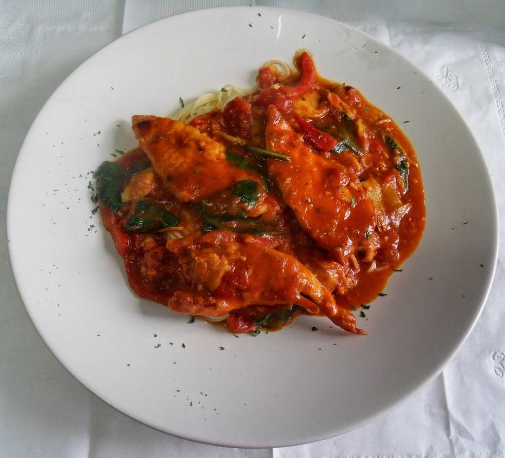 Oakville Pizza | restaurant | 263 Main St, Oakville, CT 06779, USA | 8602749233 OR +1 860-274-9233