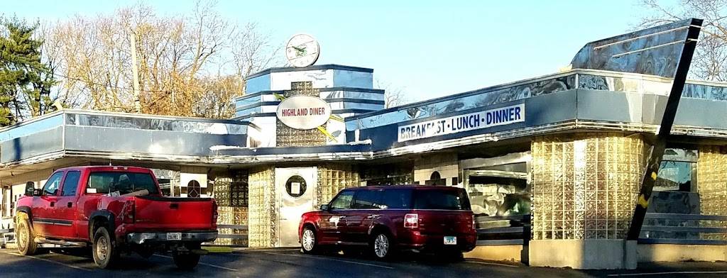 Highland Diner | restaurant | 418 Walnut St, Highland, IL 62249, USA | 6186547481 OR +1 618-654-7481