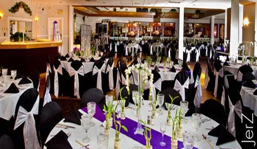 Club Monarch | restaurant | 16 Erie St, Yorkville, NY 13495, USA | 3157369359 OR +1 315-736-9359