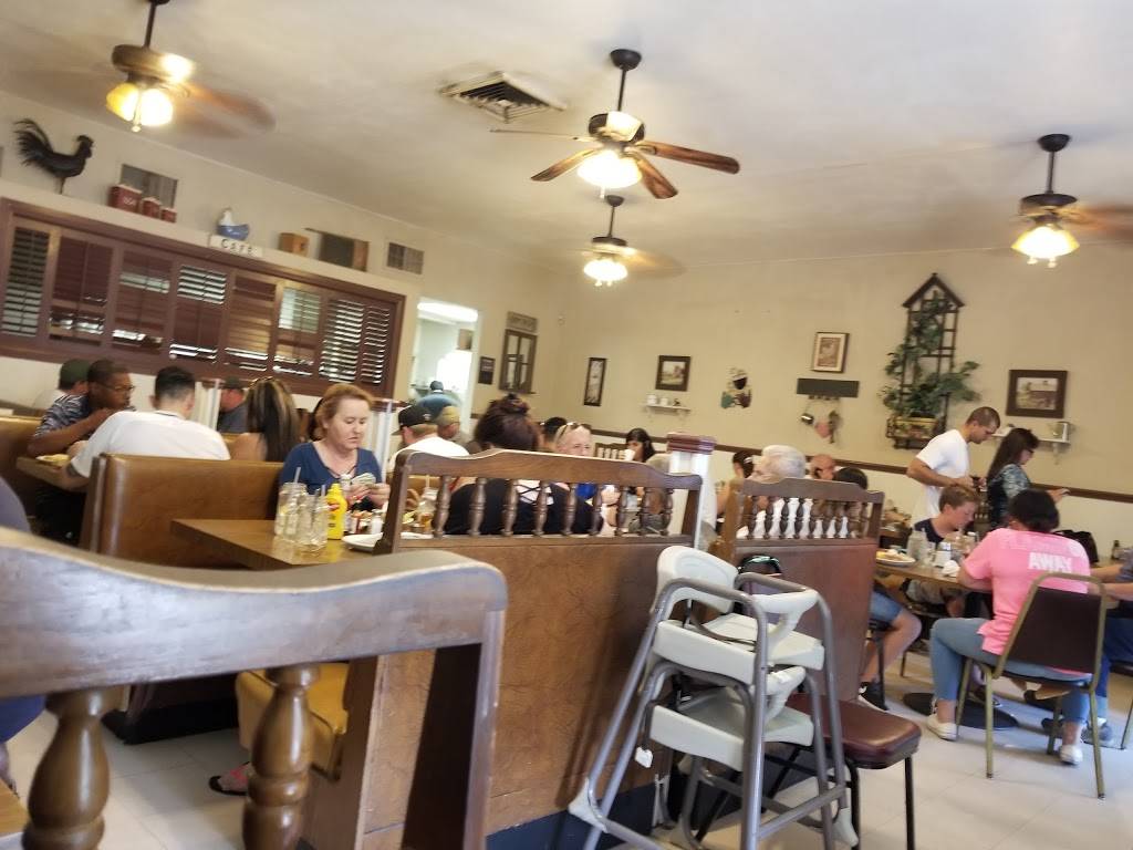 Karens Kitchen 4 | restaurant | 42123 50th St W, Lancaster, CA 93536, USA | 6619439117 OR +1 661-943-9117