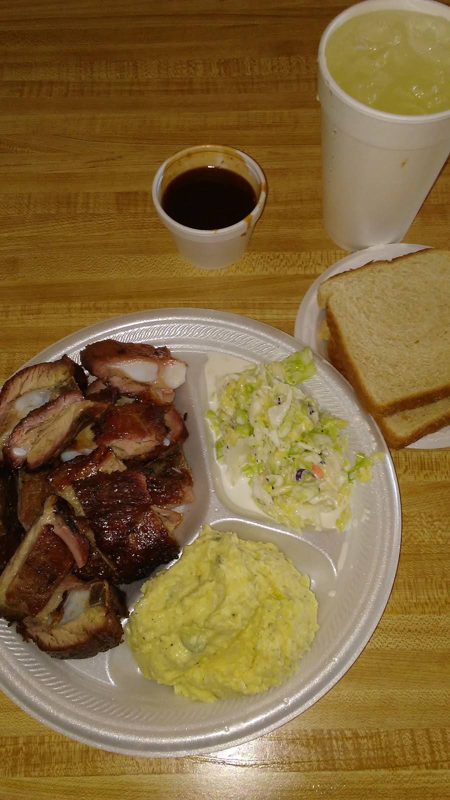 Moms Bar-B-Q House | restaurant | 14062 Vanowen St, Van Nuys, CA 91405, USA | 8187861373 OR +1 818-786-1373