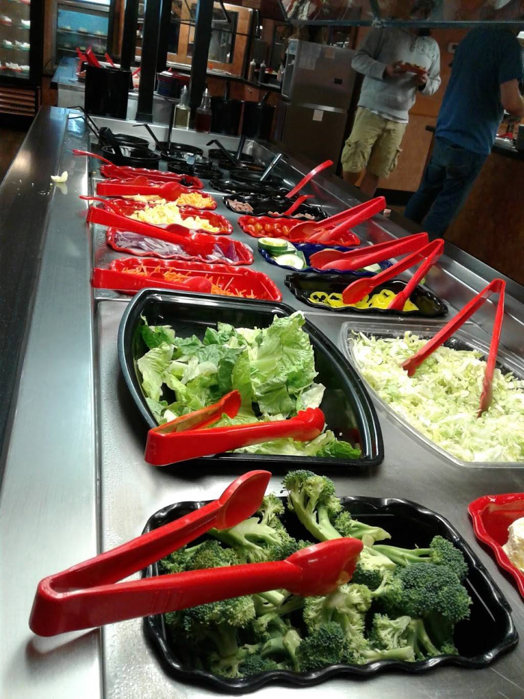 Ponderosa | restaurant | 3875 S High St, Columbus, OH 43207, USA | 6144917552 OR +1 614-491-7552