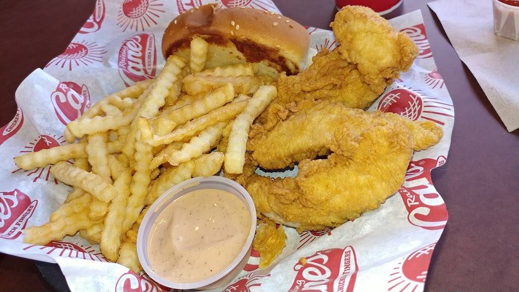 Raising Canes Chicken Fingers | meal takeaway | 7020 Bandera Rd, San Antonio, TX 78238, USA | 2105200629 OR +1 210-520-0629