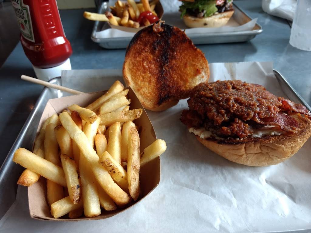 Southern Burger Co. | restaurant | 9453 Bradmore Ln #101, Ooltewah, TN 37363, USA | 4238254919 OR +1 423-825-4919