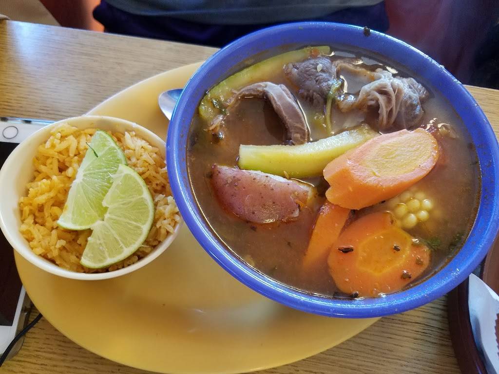 Santos Cafe #1 | restaurant | 1005 Jackson Keller Rd, Castle Hills, TX 78213, USA | 2103489899 OR +1 210-348-9899