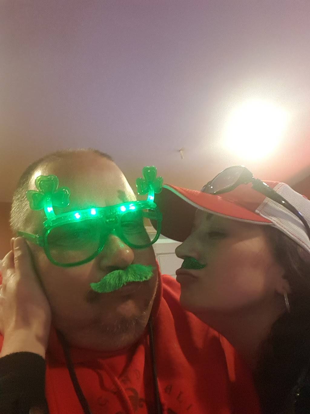 Vinnys Sports Bar and Grill | restaurant | 1847 Co Rd T, New Richmond, WI 54017, USA | 7159544002 OR +1 715-954-4002