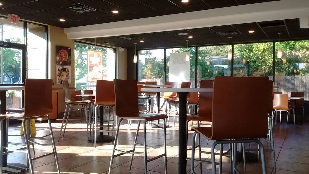 Taco Bell | meal takeaway | 858 Folly Rd, Charleston, SC 29412, USA | 8437620884 OR +1 843-762-0884